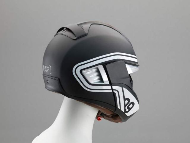 BMW motorcycle Laser light and Helmet Head-Up Display (4)
