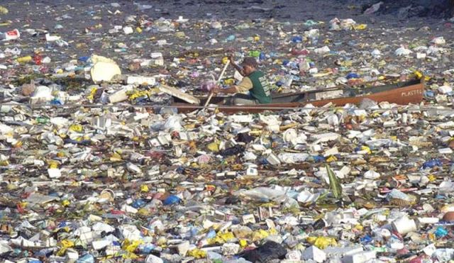 Plastic Trash to exceed Fish