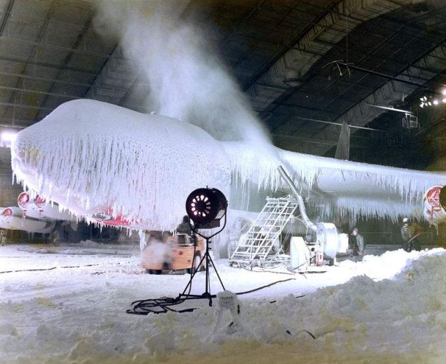 Testing Combat Aircraft to Withstand A Blizzard (3)