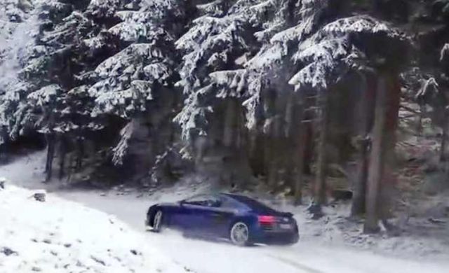 The best drift snow Audi R8 
