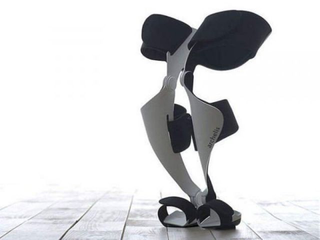 Archelis wearable chair