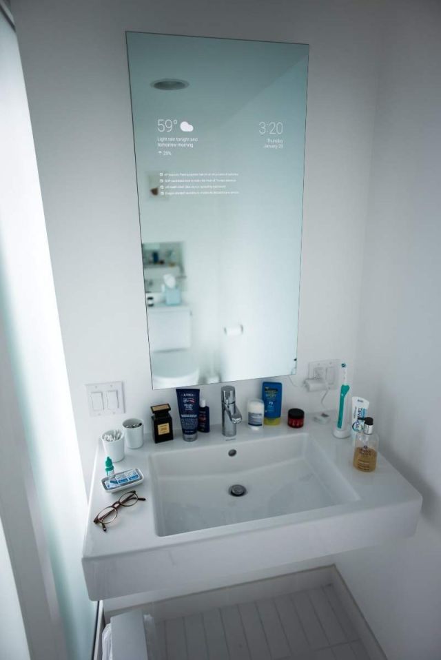 Google Now Mirror in your Bathroom 