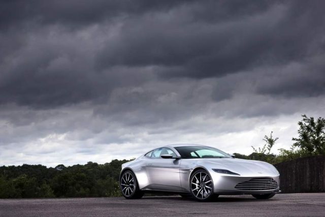 James Bond's Aston Martin DB10 (2)