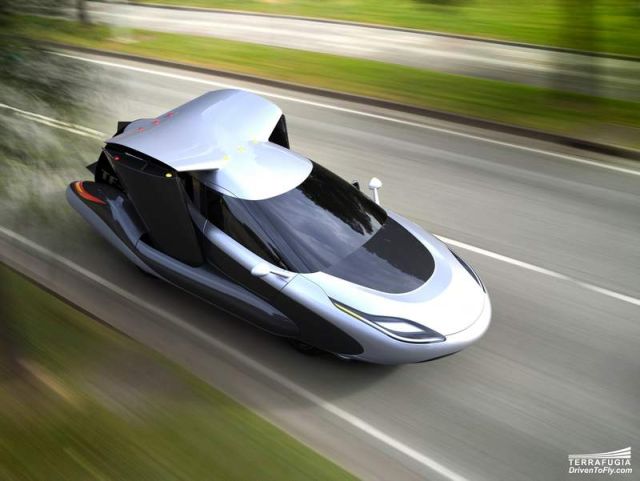 Terrafugia Flying Car (2)