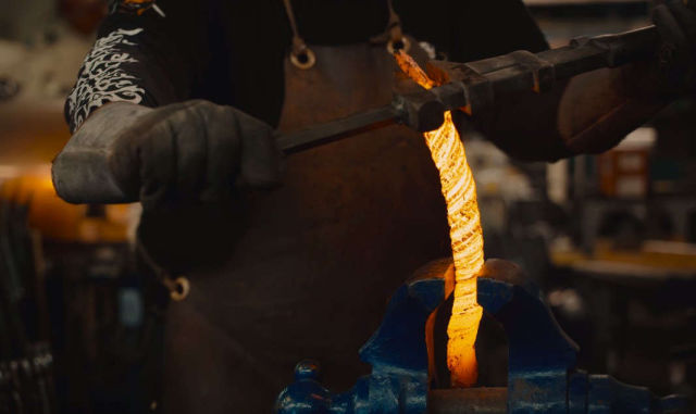 The Making of a Damascus Steel Sword 