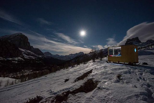 Tiny Starlight Room in the Dolomites (7)