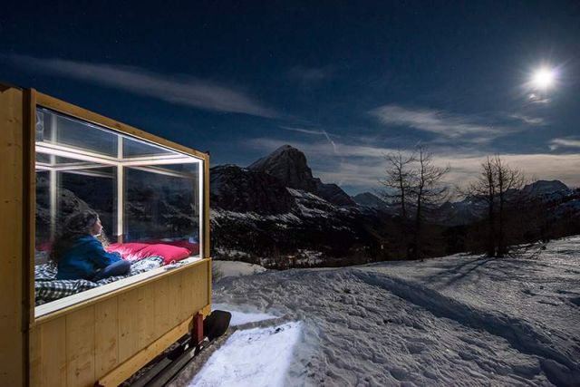 Tiny Starlight Room in the Dolomites (6)