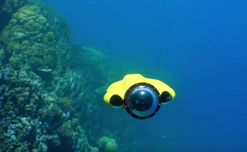 A Drone that follows you and films Underwater – wordlessTech