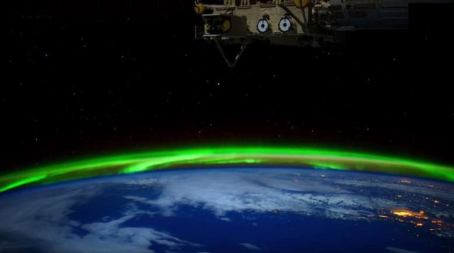 Aurora Borealis and Aurora Australis 4K footage from ISS