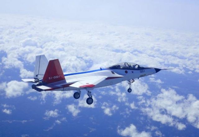 Japan's X-2 Stealth Jet makes first flight