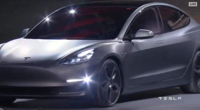 Tesla Model 3 (7)