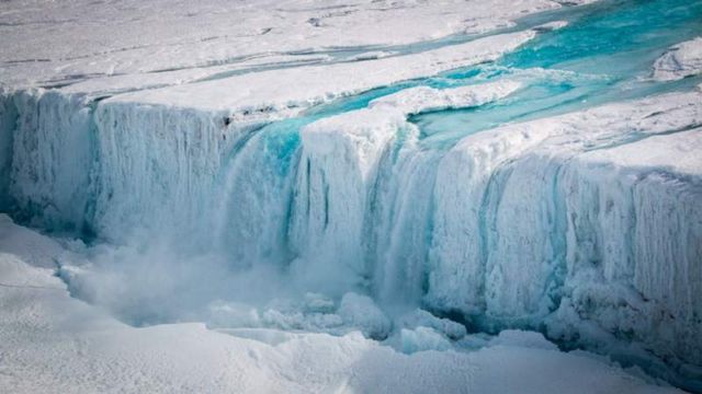 Melt waterfall into Nansen ice shelf fracture