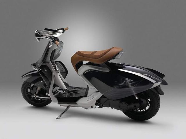 Yamaha 04GEN Scooter concept (5)