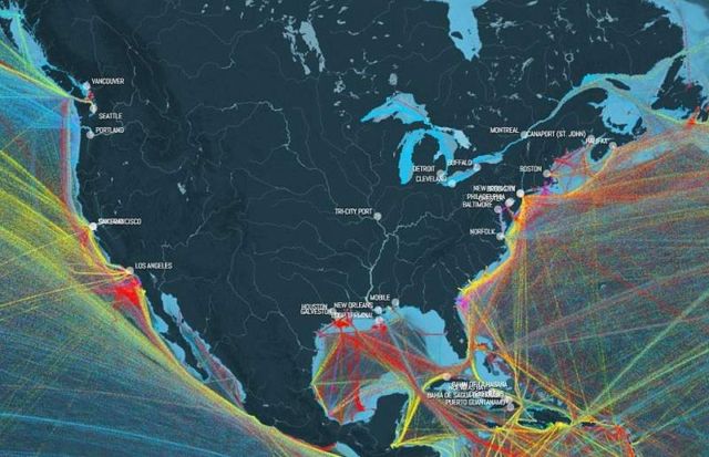 A Map Tracking thousands of Cargo Ships 