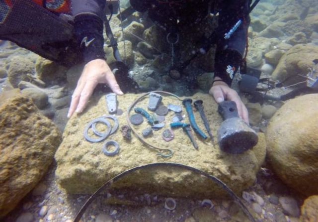 Ancient Roman Treasure discovered inside a Shipwreck