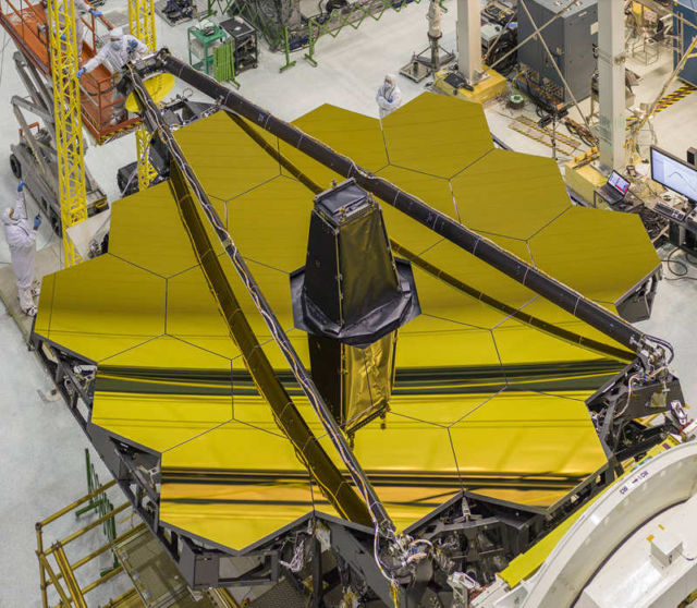 The Golden Mirror of James Webb Space Telescope