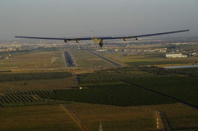 First aircraft to cross the Atlantic on Solar Power