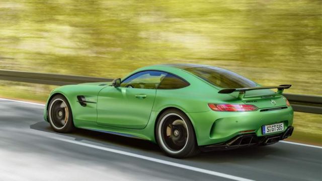 Mercedes-AMG GT R (3)