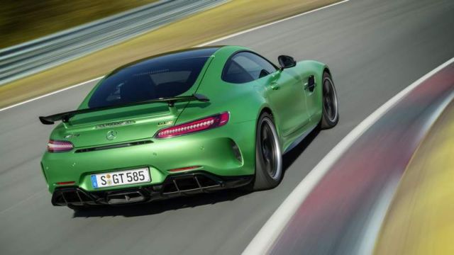 Mercedes-AMG GT R (9)