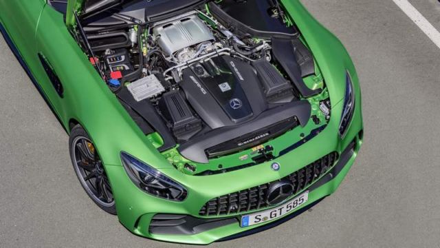 Mercedes-AMG GT R (8)