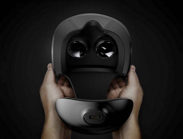 Oculus Bridge VR device (4)