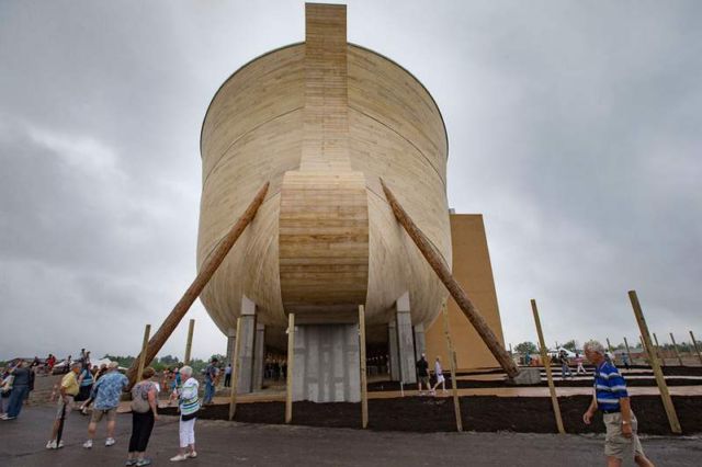 Real size replica of the Noah’s Ark (1)