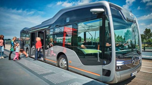 Mercedes-Benz Self-driving Future Bus