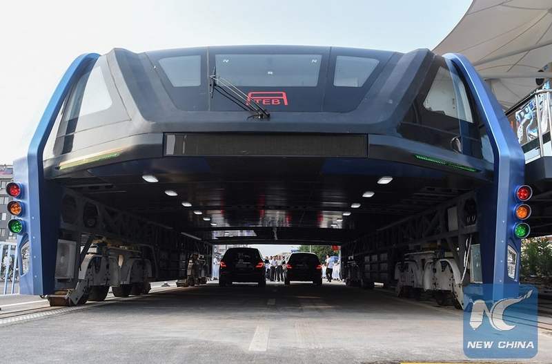 World's first Transit Elevated Bus (4)