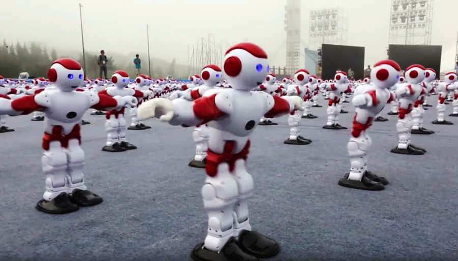 Most robots dancing simultaneously 1