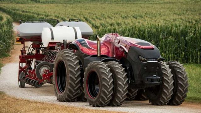 Self-driving tractor it's here (3)