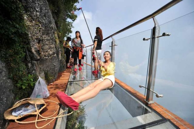 4,600ft Glass Walkway