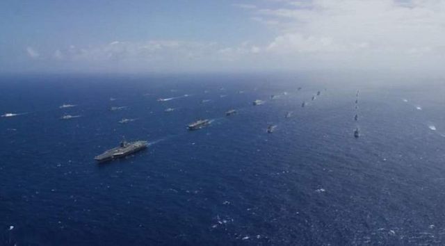 Naval fleet patrolling the Pacific (2)