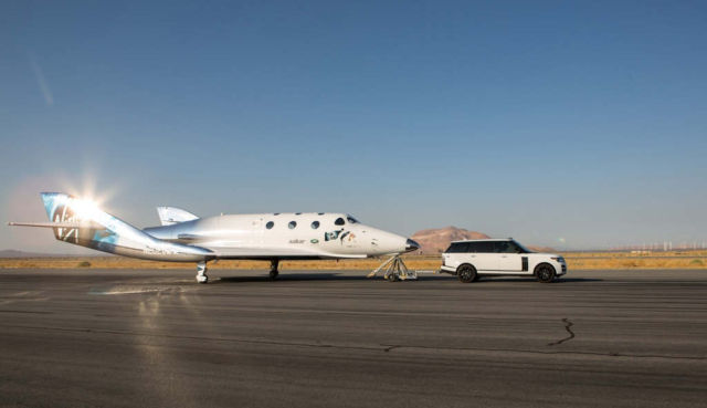 Virgin Galactic is licensed to send tourists into space  (1)