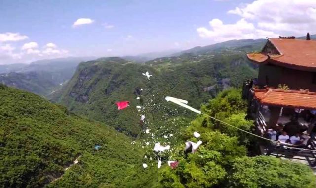 Wingsuit pilot hits target at 120mph 