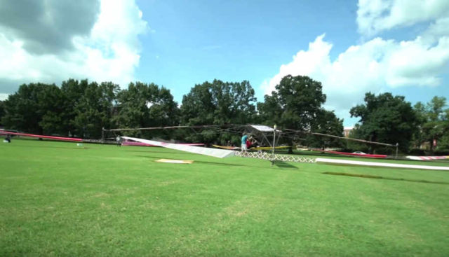 first-flight-of-an-entirely-solar-powered-helicopter-1