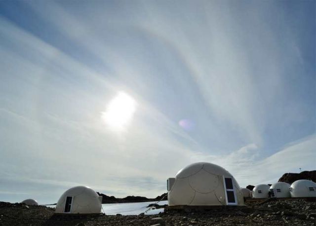 Luxury campsite in Antarctica