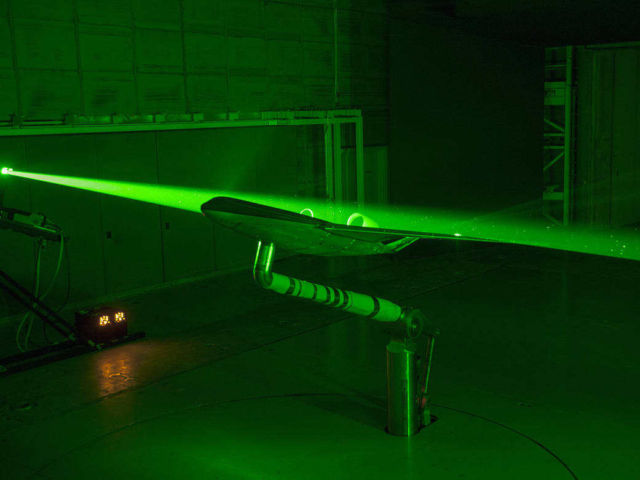 a-laser-view-of-blended-wing-body-plane-1