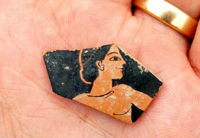 Fragment of a pottery from the late 6th century BC