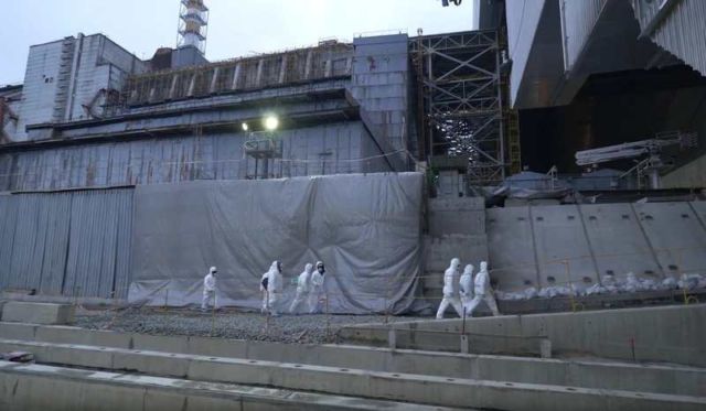 Chernobyl's gigantic Radiation Shield (3)