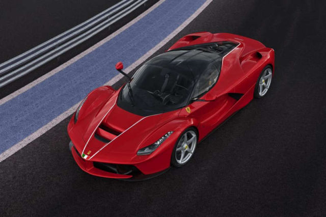 the-last-laferrari-sells-for-7-million-1