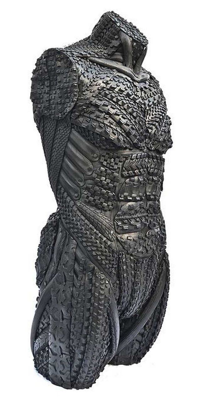 Sculptures made of Tires (3)