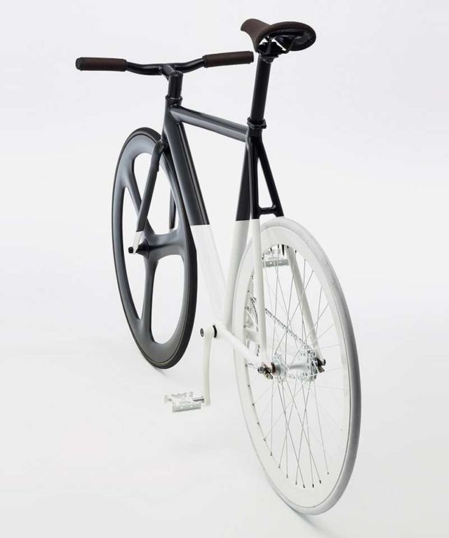 Black-White Fixie bicycle (4)