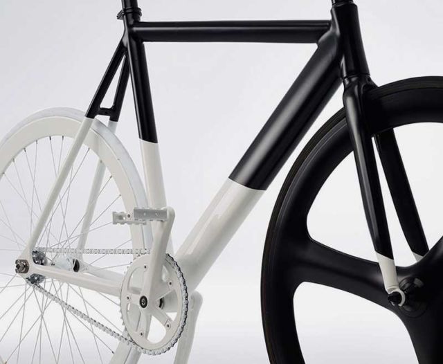 Black-White Fixie bicycle (3)