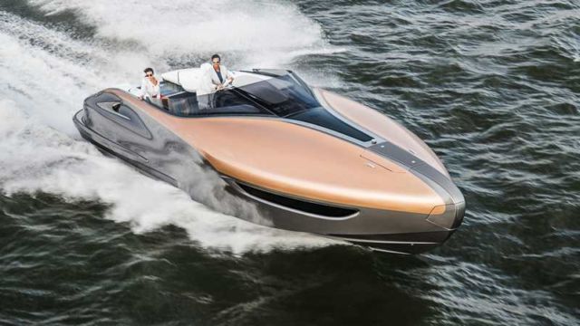 Lexus Sport Yacht (10)