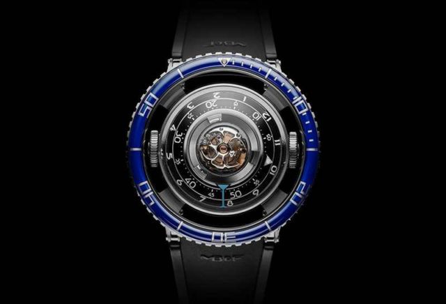 MB&F HM7 Aquapod Watch (2)