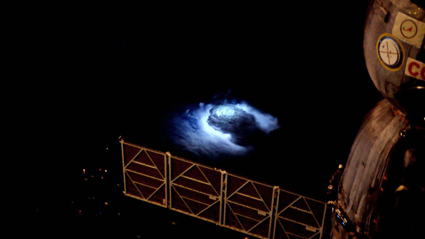 Gigantic Lightning from the Space Station 1