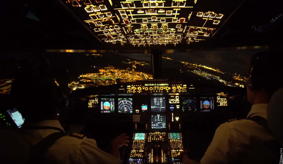 airplane landing cockpit view night