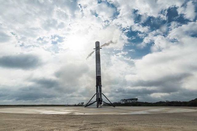 Space X Just Flew a Rocket Back to Cape Canaveral Air Force Station 