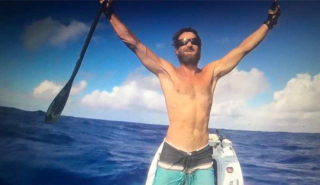 Paddleboarder makes world-first Atlantic Crossing (1)