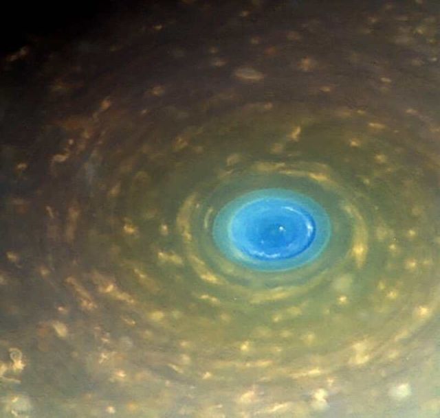 The stunning Saturn's North Polar Vortex